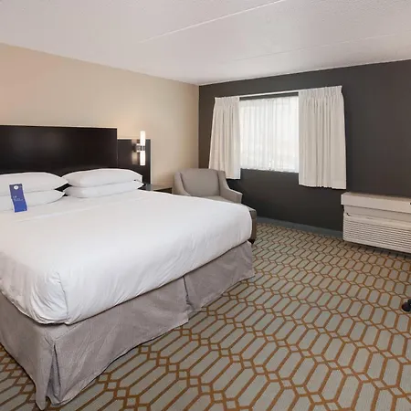 Delta Hotels By Marriott Fargo
