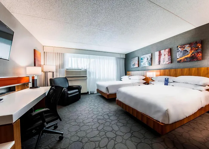 Delta By Marriott Hotel 3*