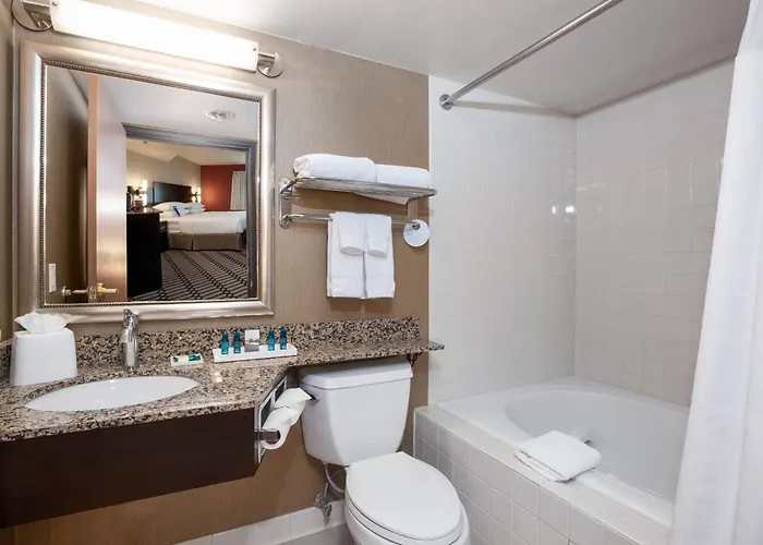 Hotel Delta By Marriott Fargo