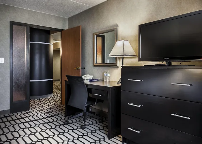 Hotel Delta By Marriott Fargo